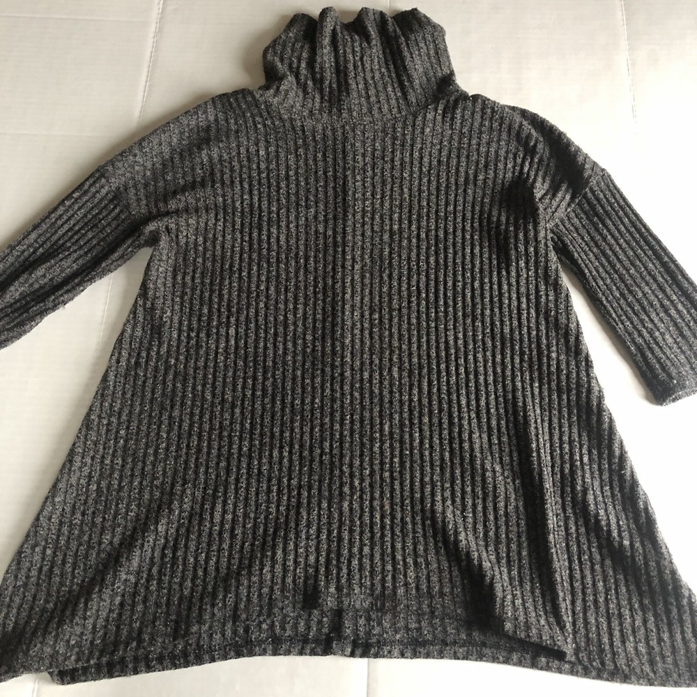 Sonoma Gray Ribbed 3/4 Sleeve Asymmetric Sweater Sz M A744